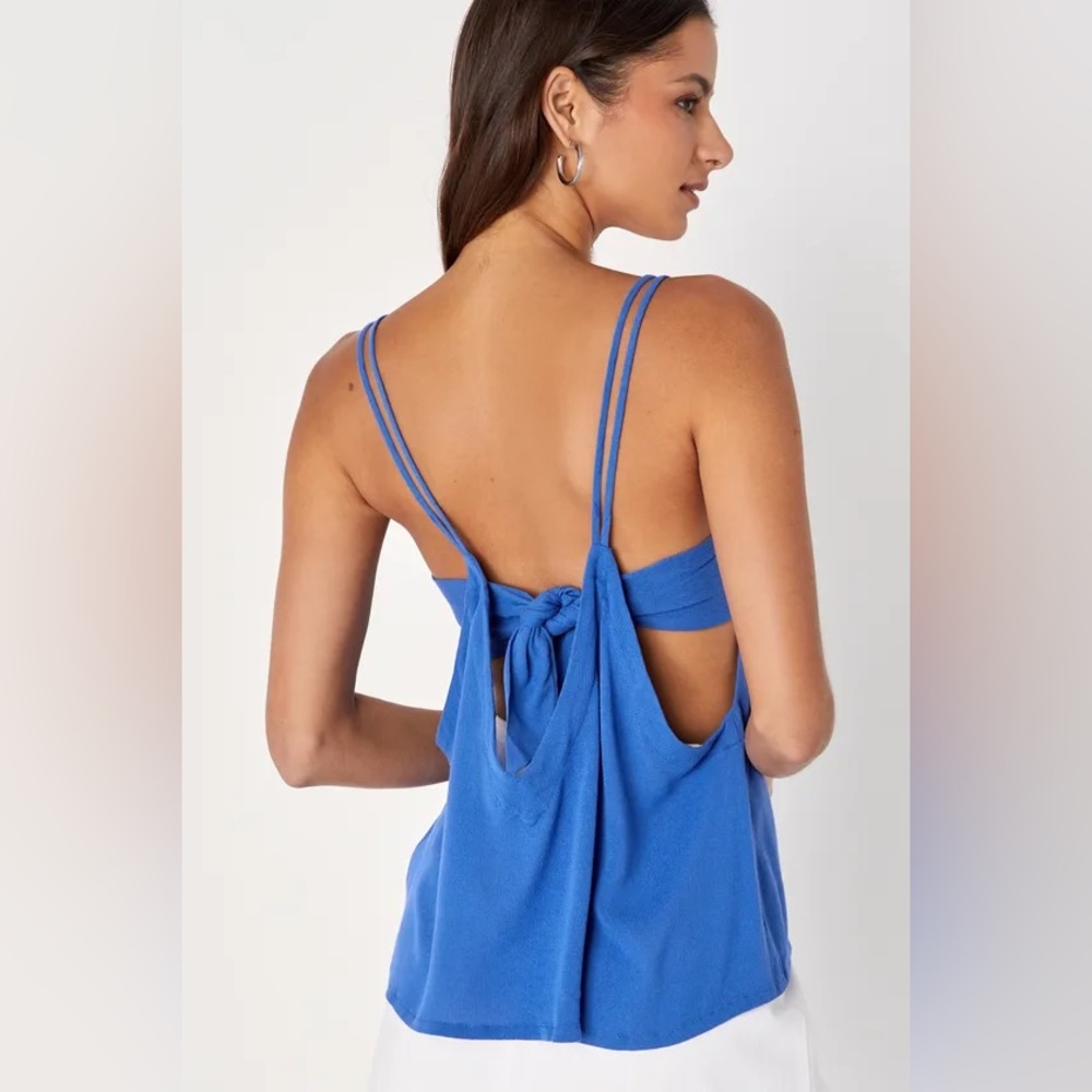 🆕WT Lulu’s Adrift Periwinkle Blue Lightweight Gauzy Woven Rayon Tank Top. 💙